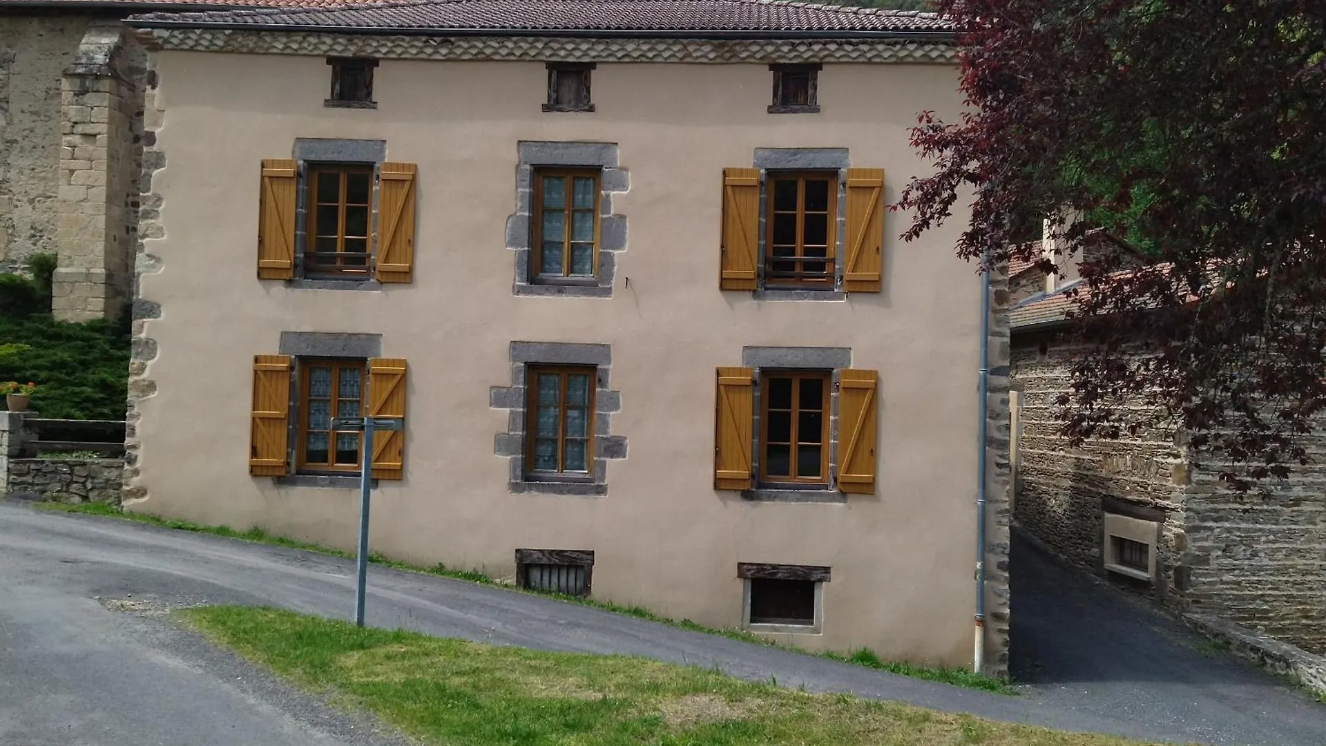 Charmant Gite Independant Au Coeur D'Un Village De Campagne Avec Cour Fermee - Fr-1-582-222 Saint-Didier-sur-Doulon Nyaraló