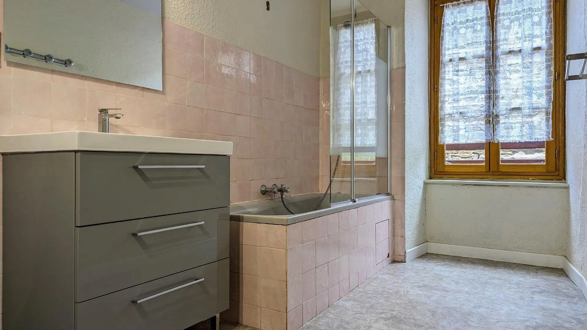 Holiday home Charmant Gite Independant Au Coeur D'Un Village De Campagne Avec Cour Fermee - Fr-1-582-222 Saint-Didier-sur-Doulon